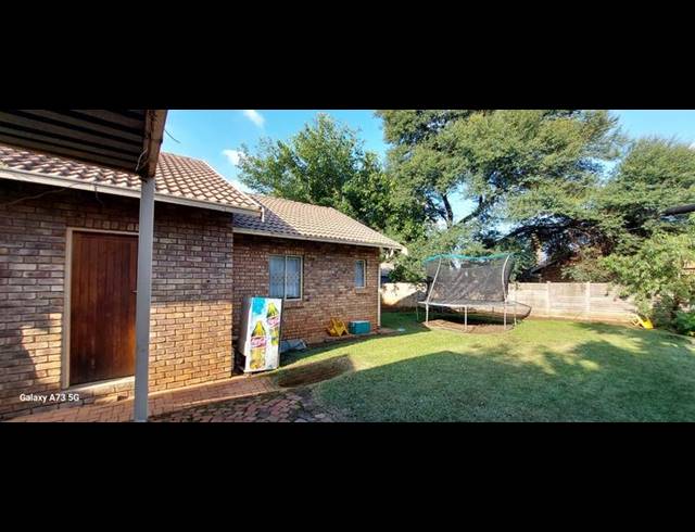 4 BEDROOM HOUSE FOR SALE IN THERESA PARK